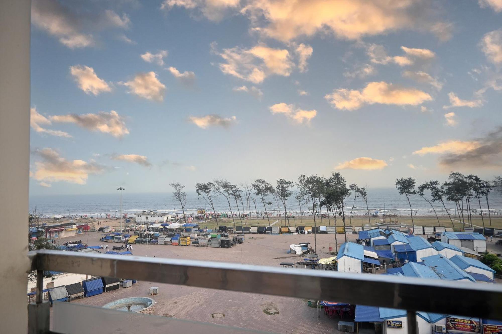 Royal Sea View !! Beach Front With Free Wifi !! ディガ エクステリア 写真