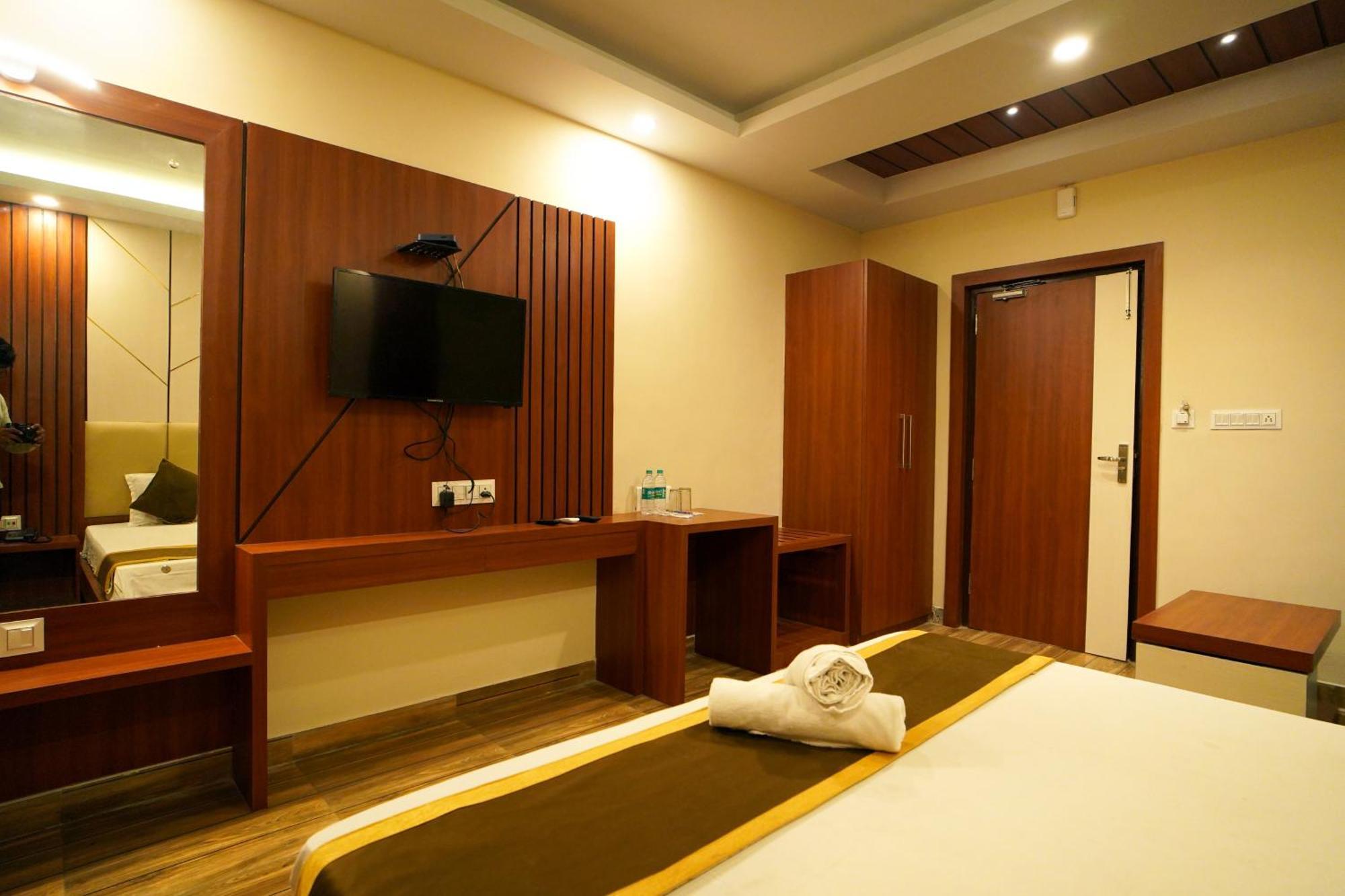 Royal Sea View !! Beach Front With Free Wifi !! ディガ エクステリア 写真